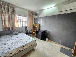 Blk 240 Jurong East Street 21 (Jurong East), HDB 5 Rooms #563721251